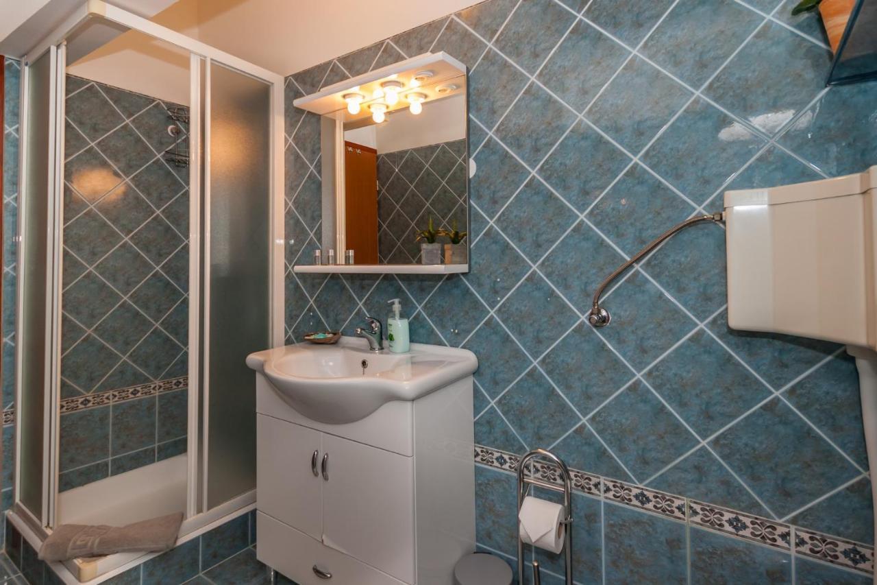 Lori Apartment